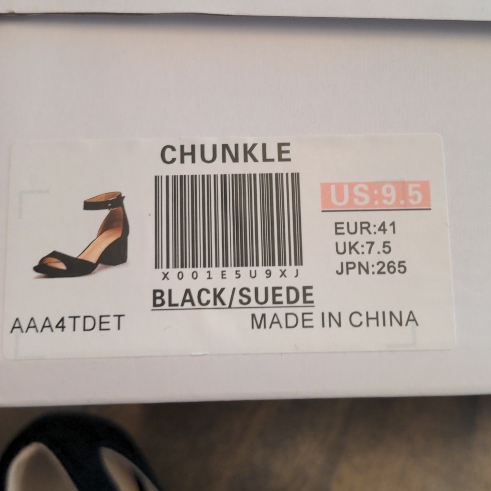 Dream Pairs Chunkle Black Suede Low Wedge Ankle Strap Sandals Women’s 9.5 - Picture 2 of 10